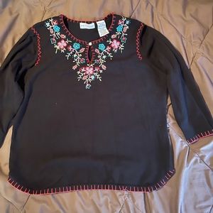 White Stag XL black w/embroidered flowers light 3/4 sleeve sweater